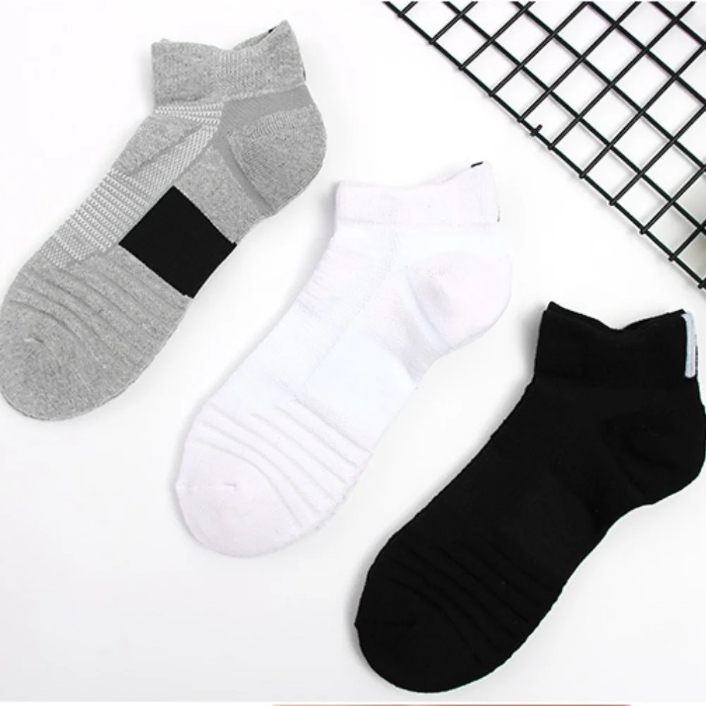 3 Paar atmungsaktive Mesh-Sportfrottee-Socken, gepolstert, feuchtigkeitsregulierend und langlebig, reduziert den Fuß für Laufen, Wandern und Sport