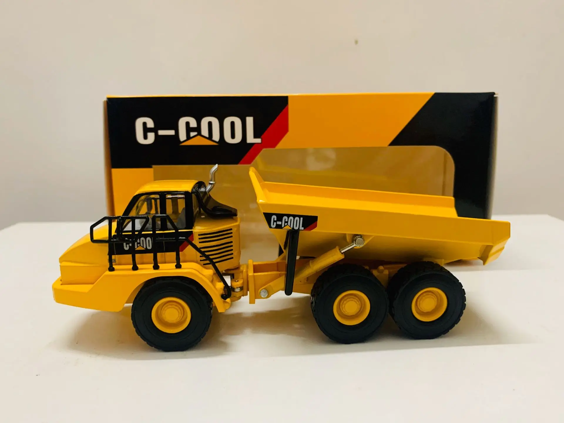 1/64 Scale DieCast/Plastic Model Construction vehicles - C-COOL - 6 Unit New in Box