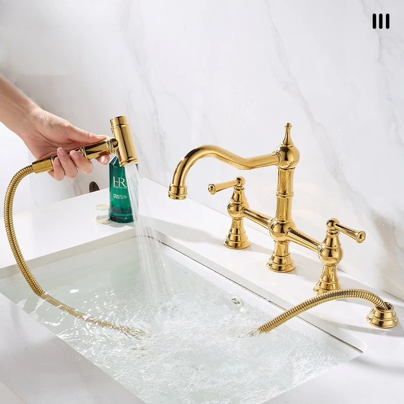 French light luxury retro bridge three-hole faucet spray gun set Household kitchen pull-out faucet spray gun set