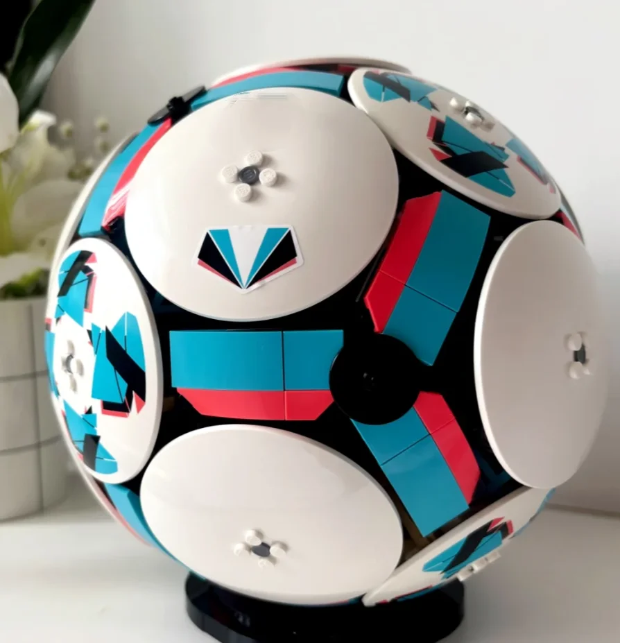 Image of 2026 Neu 1498-teiliges Öffnungsfähiges Fußball-Baustein-Puzzle-Modell Spielzeug Ornament Geschenke