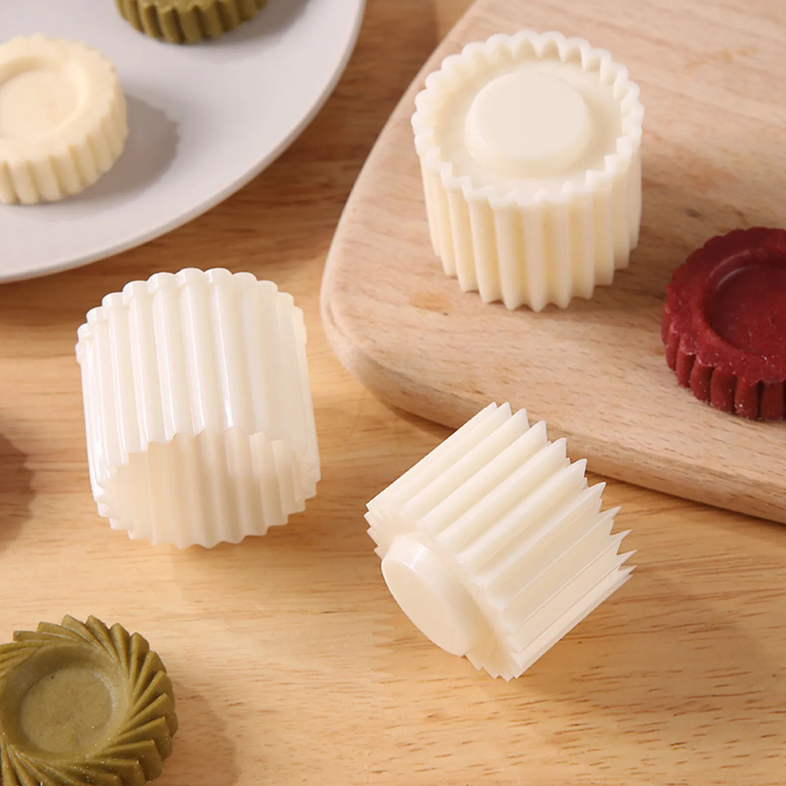 Double-Headed Mooncake Set with Baking Cups Sunflower Cookie Stamp Press Tool