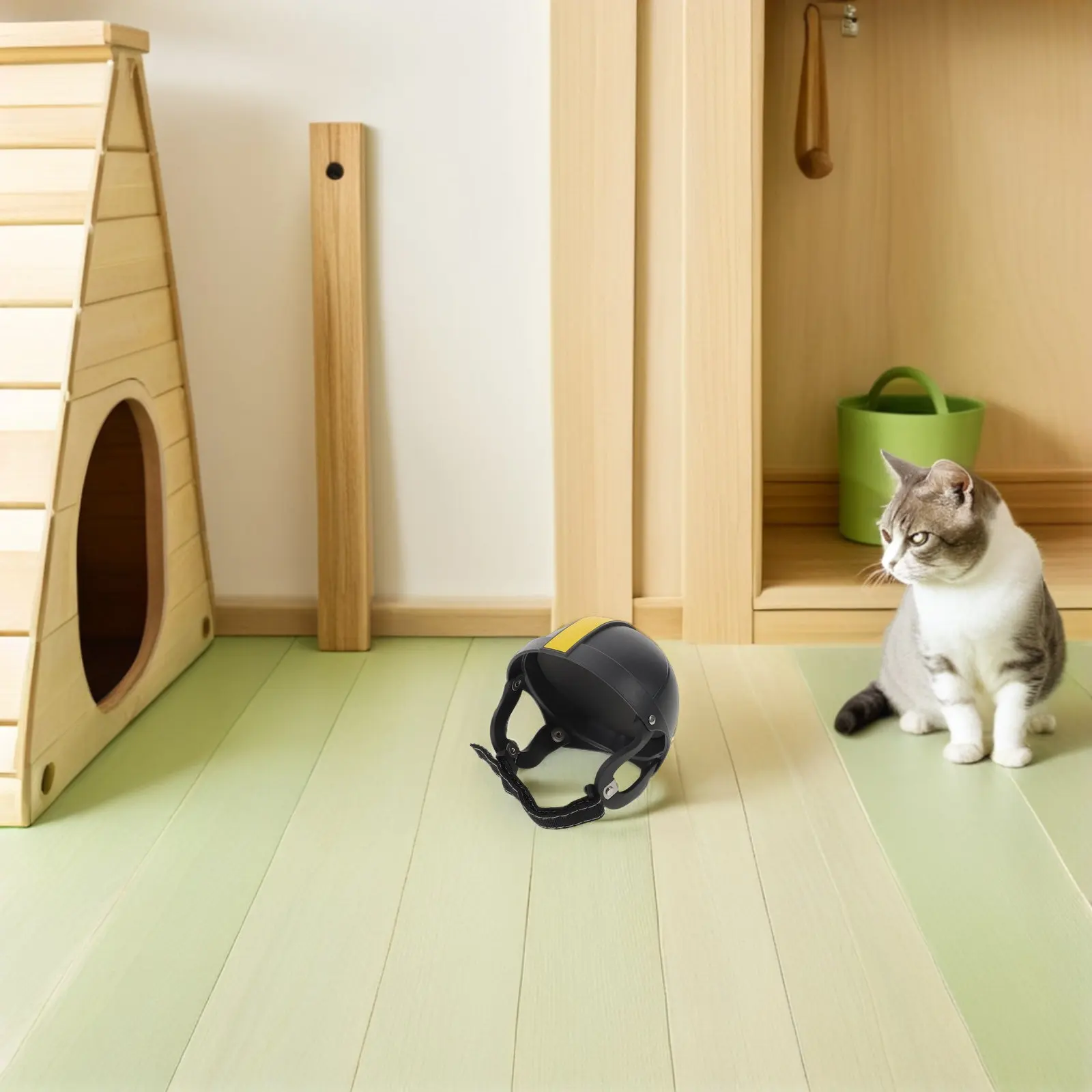 

Мотошлем для маленьких собак с регулируемым ремнем, отверстиями для ушей, мягкой подкладкой, жестким корпусом из ABS, дизайном в стиле регби, для езды на велосипеде, мотоцикле и активного отдыха на природе