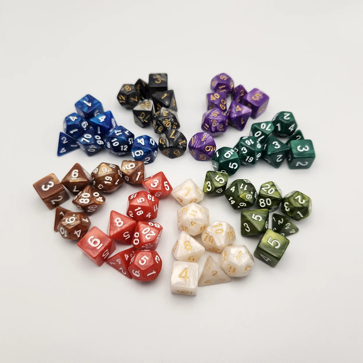 

Dice DND Game Dice Role Dice With 8 Different colors Available For RPG TRPG Games
