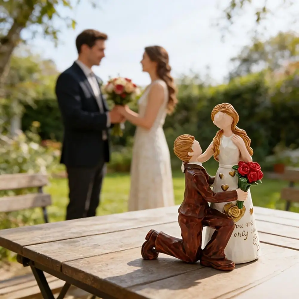 Stable Base Sculpture for Dressing Table Faceless Wedding Couple Figurine Resin Sculpture Anniversary Engagement Keepsake Room