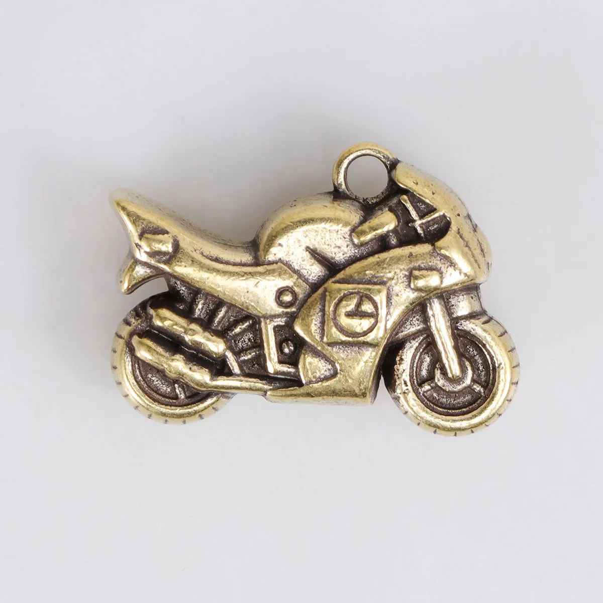 

Motorcycle Key Chain Pendant Golden Creative Hanging Jewelry Charm for Necklace Keyring DIY Decorative Accessories