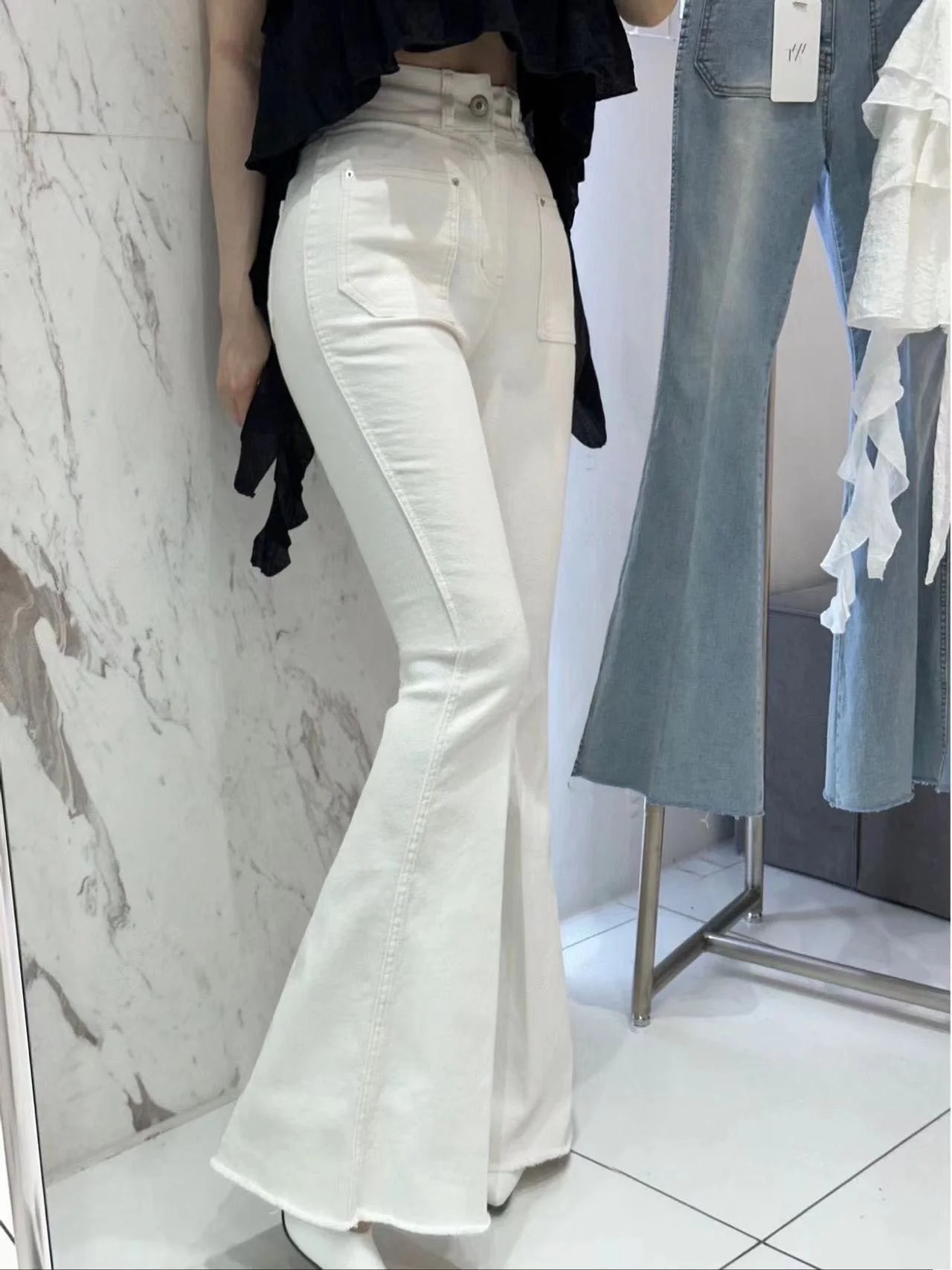Retro High Waist Bell Bottom Denim Jeans Women's Spring Autumn Cotton Stretch Light Washed Double Pocket Butt Enhancing Jeans
