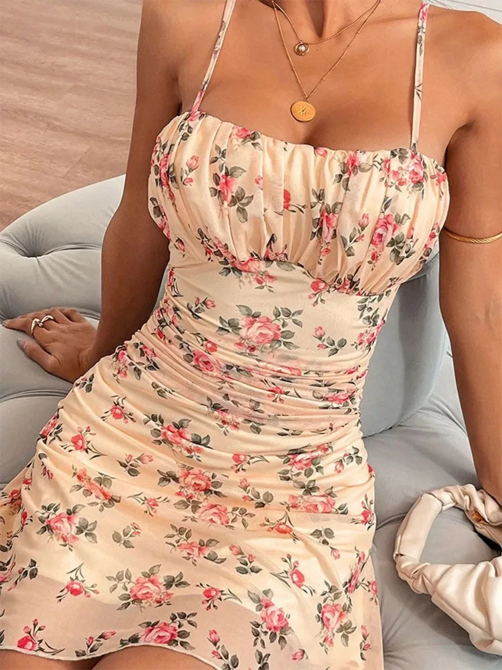 

Новое летнее женское платье с цветочным принтом на бретельках, элегантное облегающее мини-платье с драпировкой, повседневное пляжное платье для вечеринок для женщин