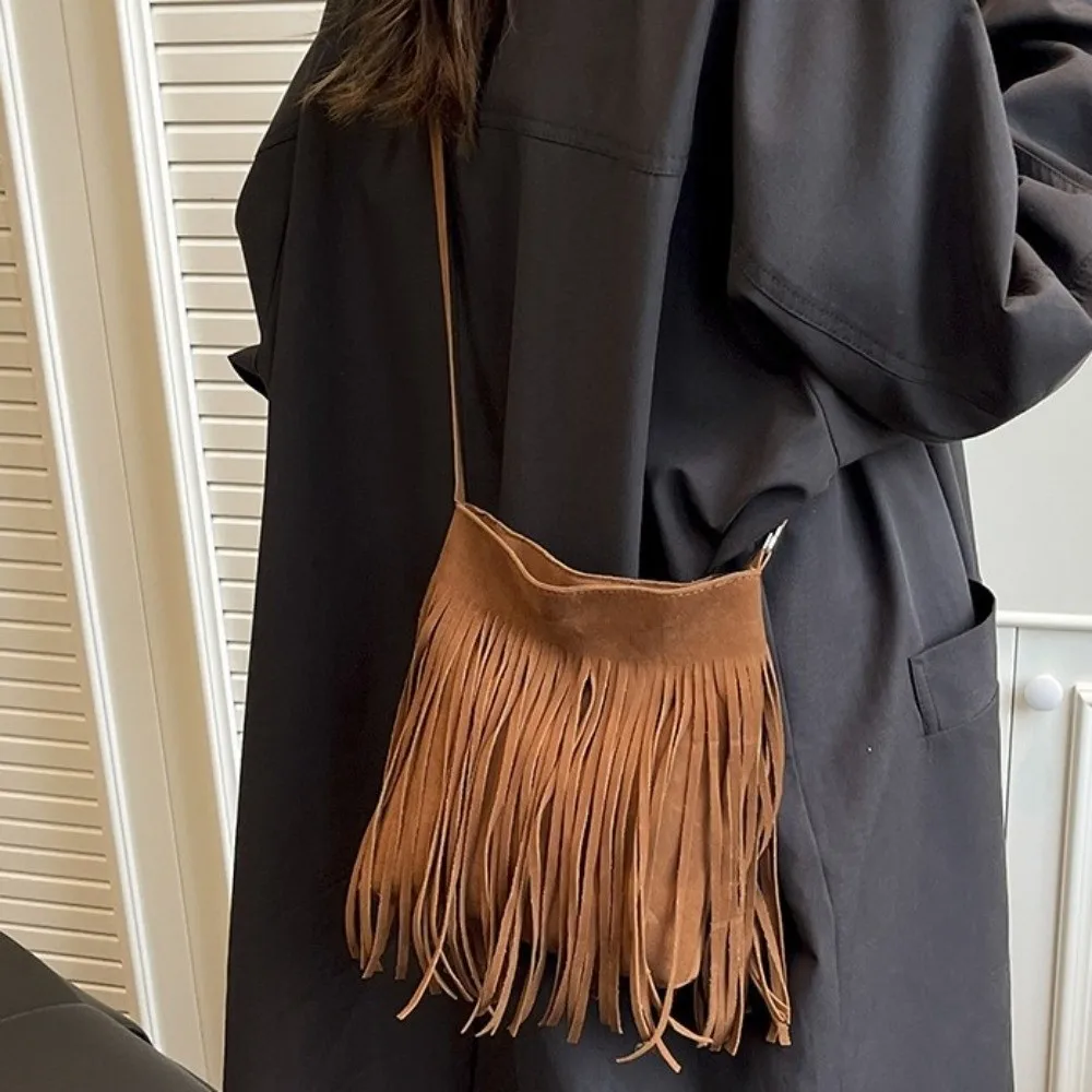 Retro Tassel Saddle Bag Large Capacity Vintage Style Boho Style Shoulder Bag Underarm Pouch Fringe Design Suede Crossbody Bag