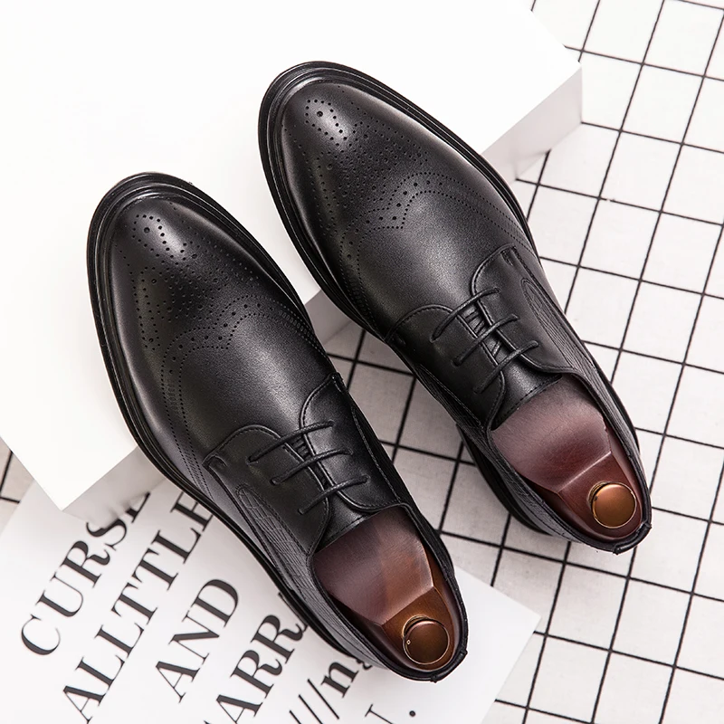 2024 Spring Gentleman Oxfords Leather Shoes Luxury Goods Men Shoes Fashion Casual Pointed Toe Formal Business Male Wedding Dress