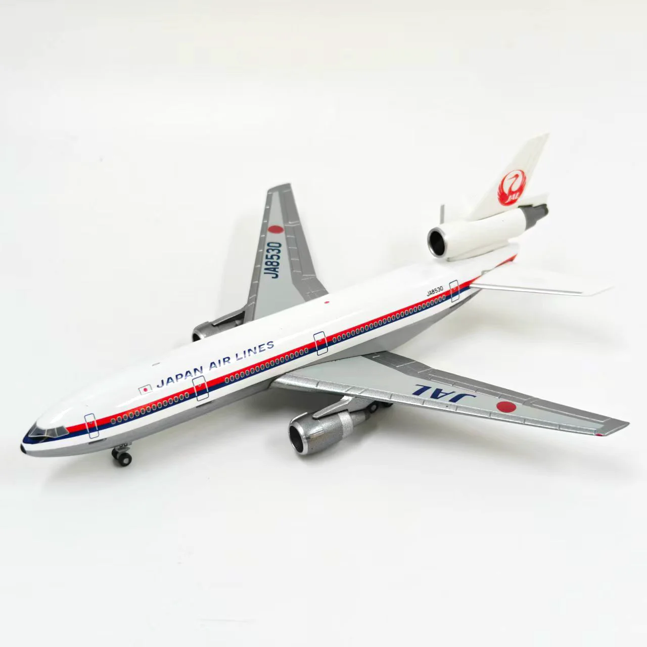 diecast-1-400-scale-japan-airways-md-dc-10-passenger-aircraft-model-replica-alloy-miniature-airplane-for-hobby-souvenir-display