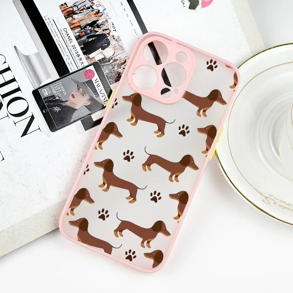 Cartoons Dachshund Bulldog Phone Case for iPhone 15 14 13 12 11 Pro Max Mini XS XR X SE 7 8 Plus Cover Cute Dog Fundas Coque