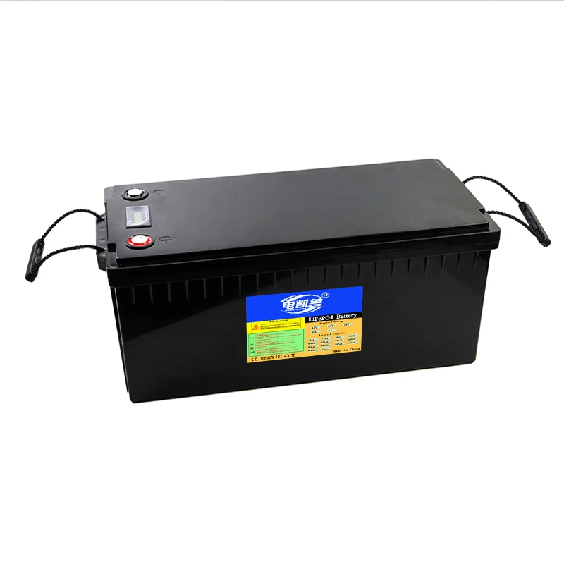 Nuovo pacco batteria 12V 300Ah LiFePO4, batteria BMS al litio ferro fosfato integrata 6000 + durata del ciclo, 4S 12V RV Camper Golf Cart solare