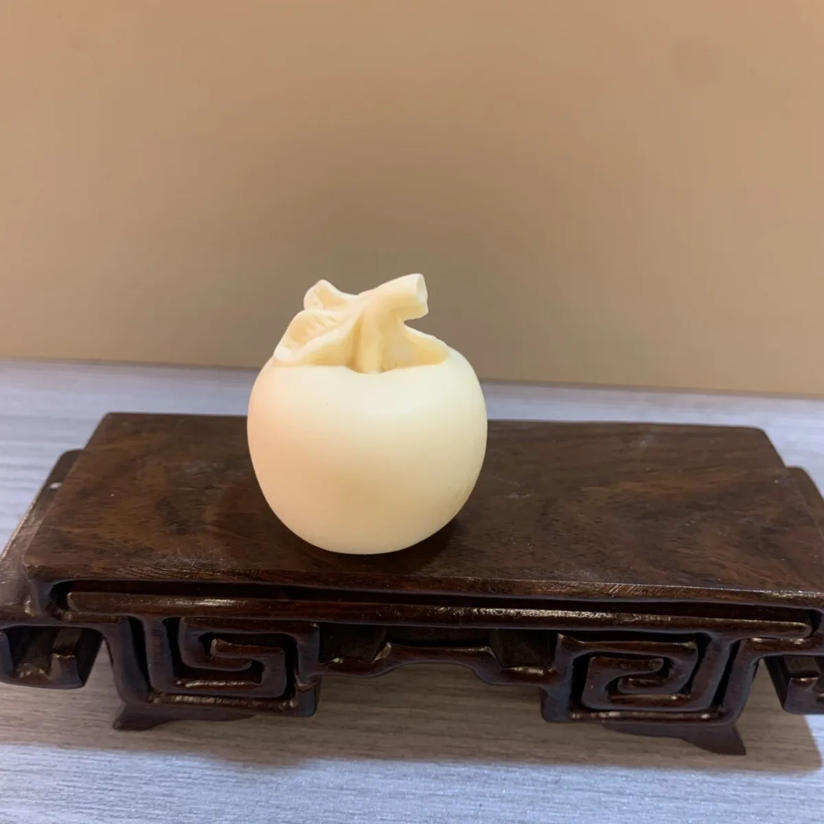 New Arrival Ivory Nut Carved Peace Blessing Figurine Office Desktop Car Decor Craft Ornament Home Tabletop Gift Souvenir