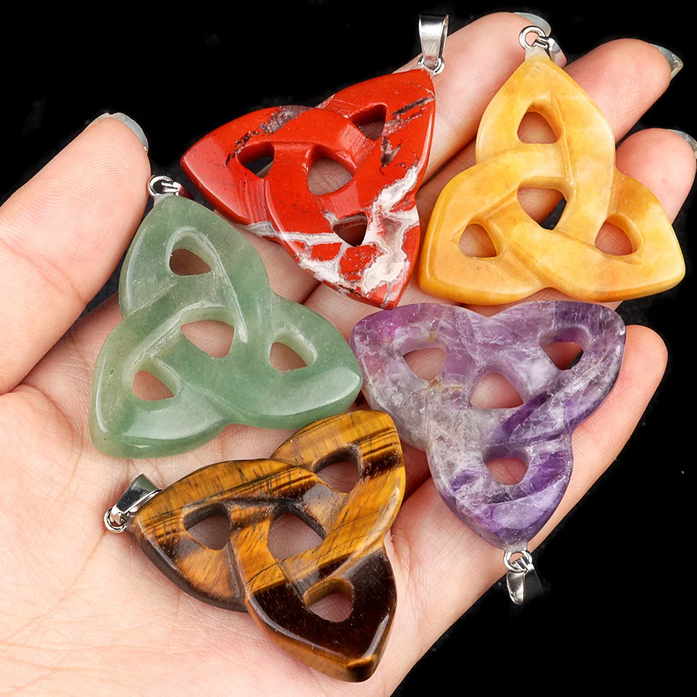Natural Stone Carved Irish Celtic Knot Good Luck Pendant Reiki Healing Crystals Gemstone Wishing Blessing Charm Jewelry Gifts