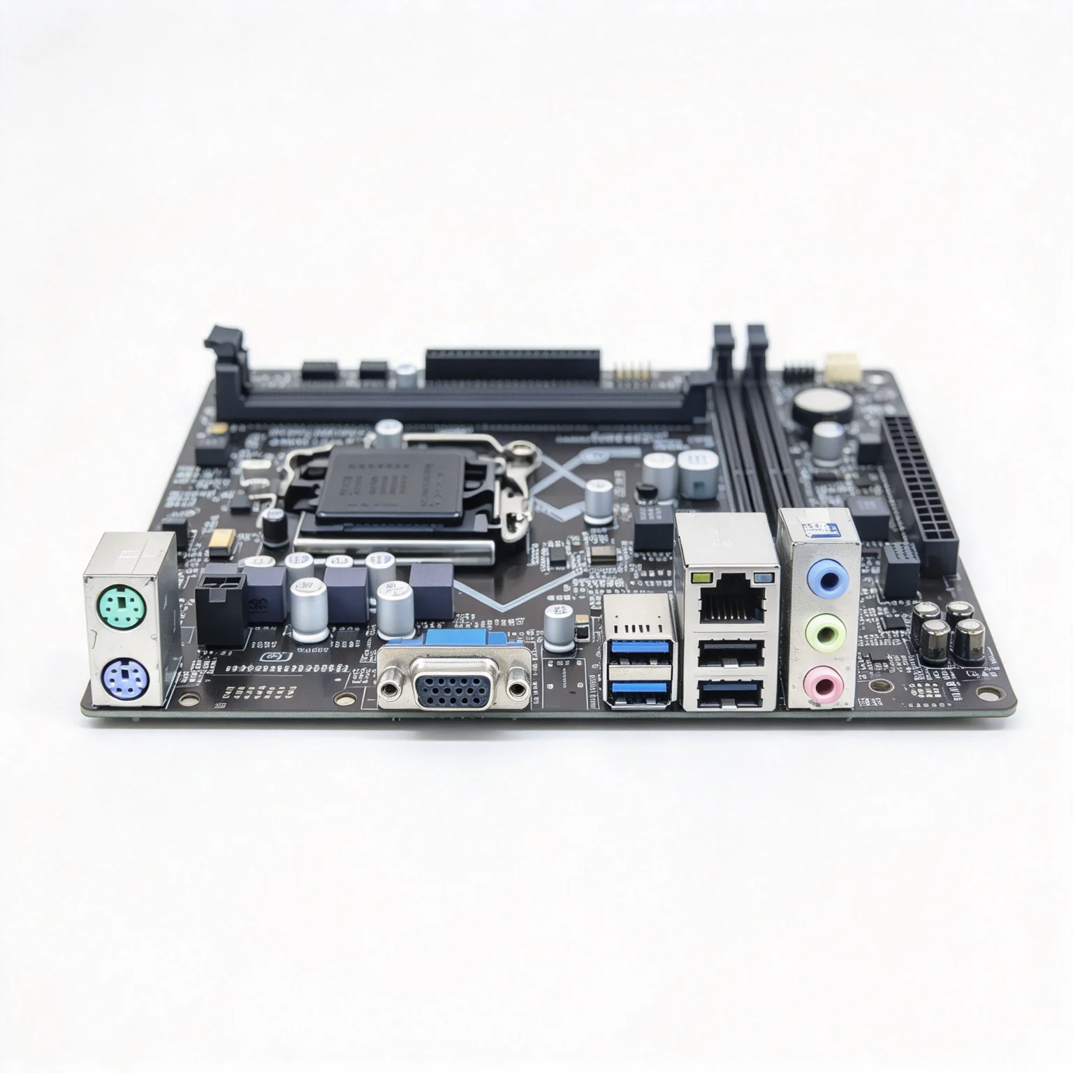 Płyta główna ASROC H81M-VG4 R4.0, gniazdo LGA 1150, DDR3, chipset Intel H81, USB 3.0, SATA III, PCI-E 2.0, format Micro ATX, kompatybilna z procesorami Core i3 4170, i3-4160, i5-4430. — zdjęcie produktu 4