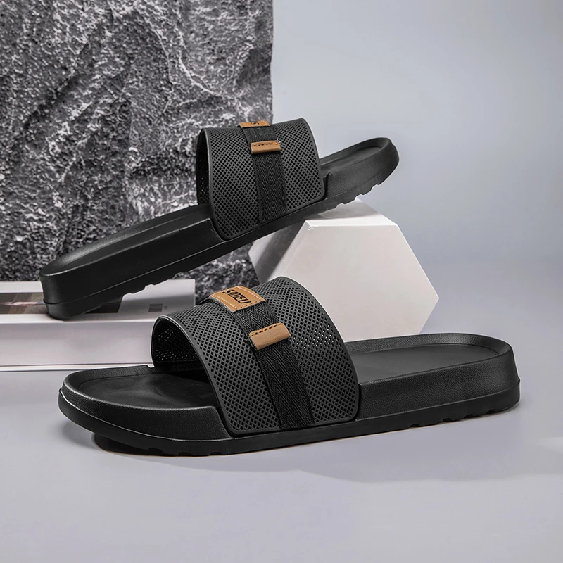 

2026 Summer New Men's Slide Sandals Thick Sole Non-Slip Breathable Mesh Casual Slippers for Outdoor Beach Daily Wear