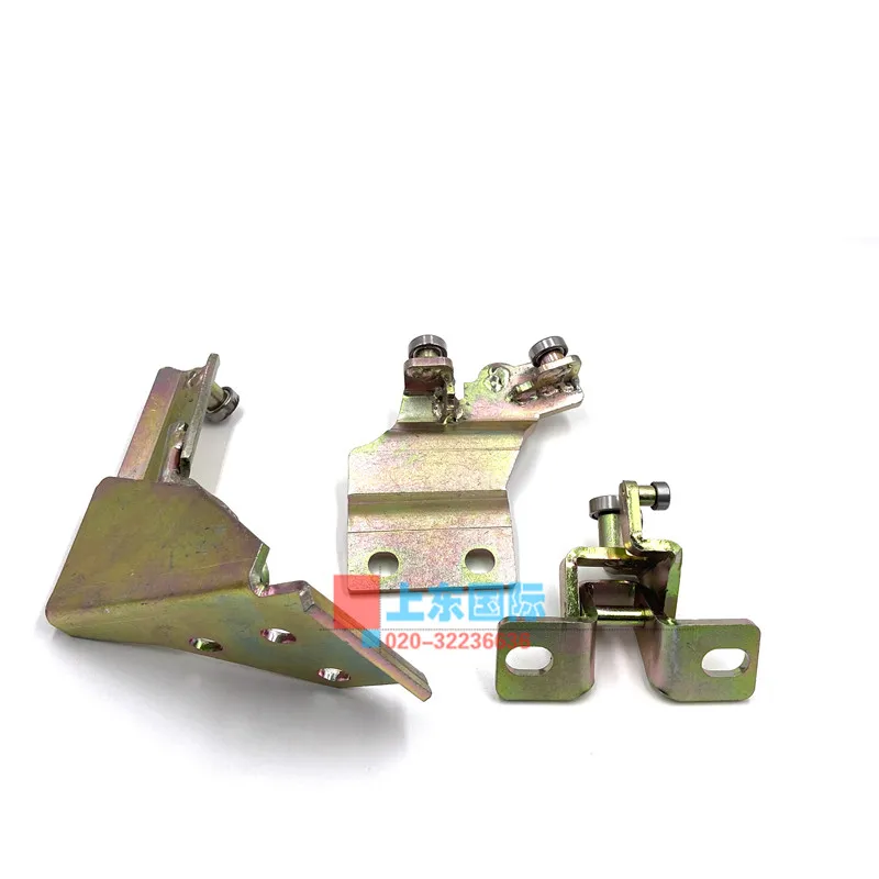 cab door pulley Komatsu PC30/35/40/45/55MR-2 door slide roller bearing track bracket excavator accessories digger