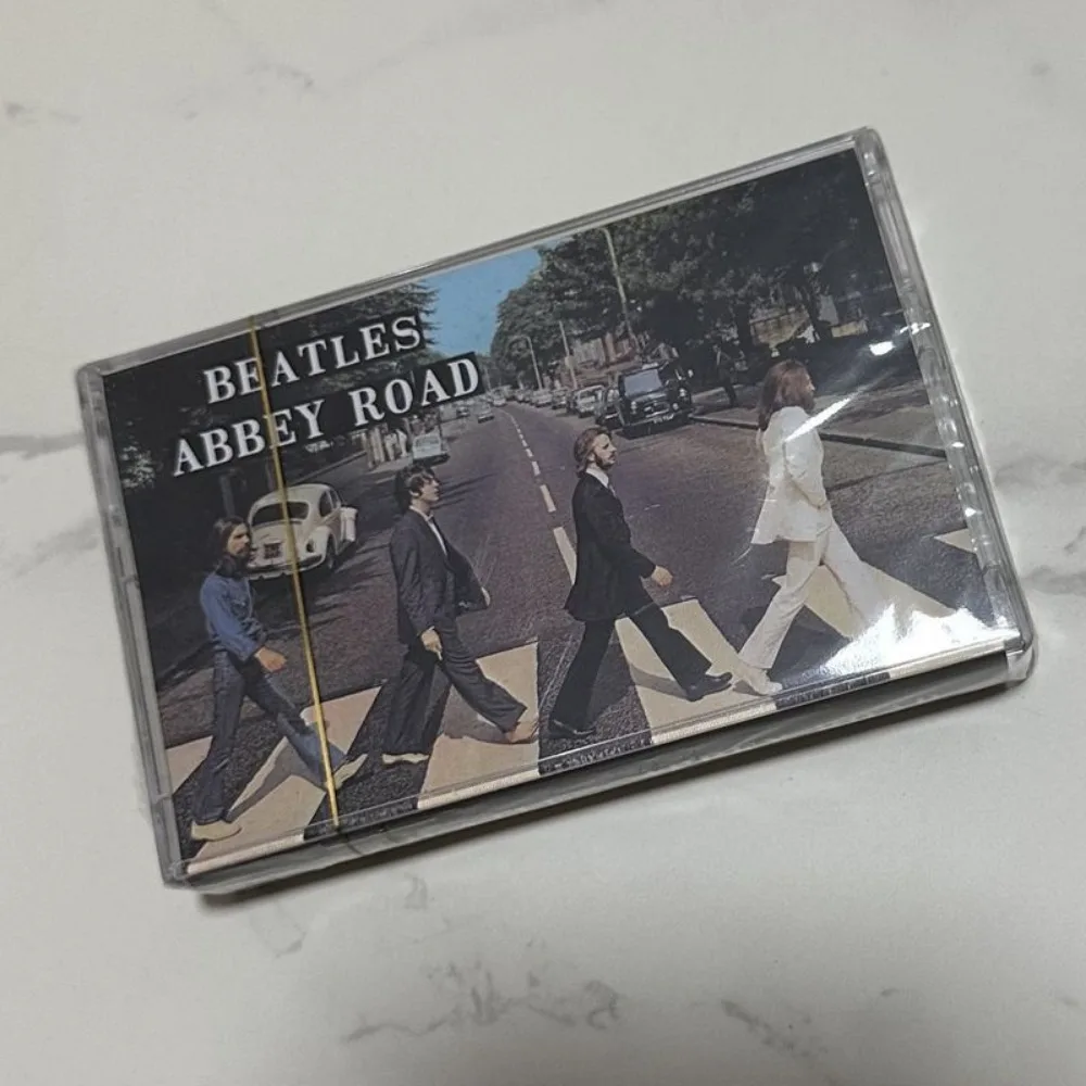 Cassette Nuevo Sellado, Álbum Clásico de Rock Legendario, Himnos Pop-Rock Atemporales, Arreglos Innovadores