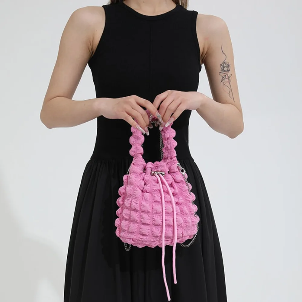 Bolso de hombro plisado con burbujas para mujer, bolsa acolchada a cuadros, bolso de viaje informal de gran capacidad, 2024