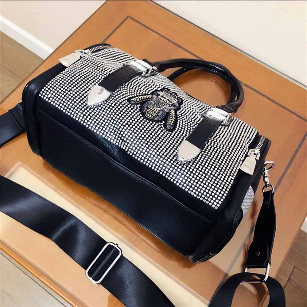 Luxury Brand Woman\'s Handbag Female Fashion Diamonds Messenger Bag 2022 New Ladies Shiny Rhinestone Boston Satchel Shoulder Bags