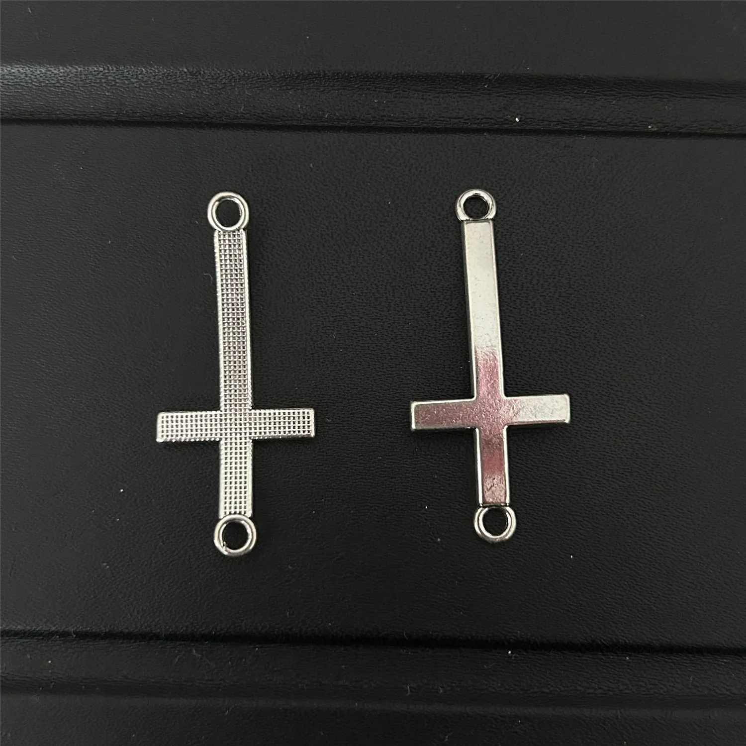 20Pcs/lot Religious Double Hole Cross Pendant Charms For Jewelry Making Bracelet Necklace Pendants Alloy Christian Cross Charms