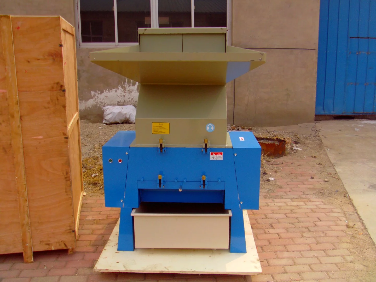 High Quality Sheep/Cattle/Pig Bone Crusher/Poultry Bone Crusher for Sale