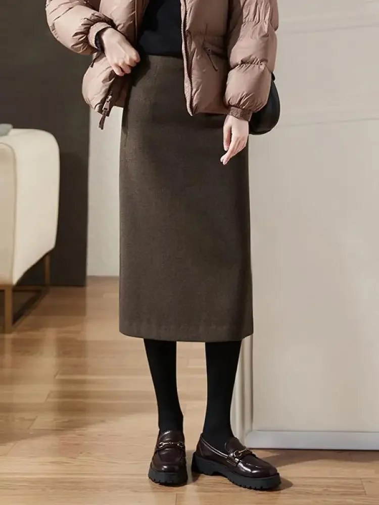 

Fashion Autumn Winter Korean Knitted Women Black Woolen Skirt Large Size Elastic Waist A-line Hip Wrapped Brown Skirt Female M68