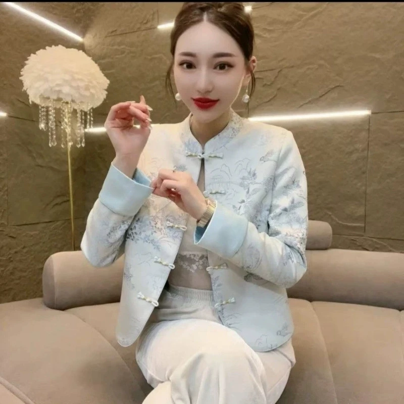 เสื้อเชิ้ตแขนยาวสไตล์จีนปี 2025 สำหรับผู้หญิง ลายดอกไม้พิมพ์ลายแจ็คการ์ด เสื้อทรงหลวมแฟชั่นระดับไฮเอนด์ แจ็คเก็ตทรงกี่เพ้า