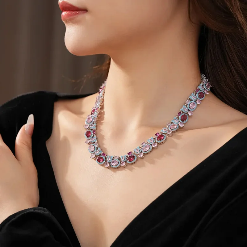 Retro Exquisite Zircon Geometry Necklaces for Women Palace Style Buckle Jewelry Fashion Bracelet Gift Jewelry Set