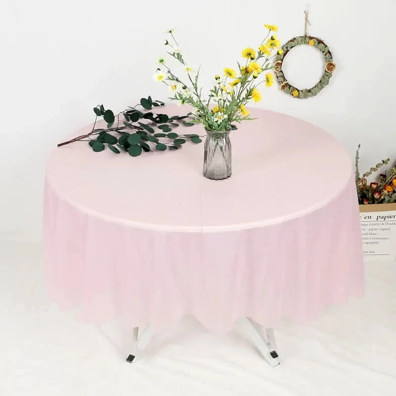 

Circular tablecloth can be reused for gatherings, picnics, camping, outdoor disposable plastic dining table covers