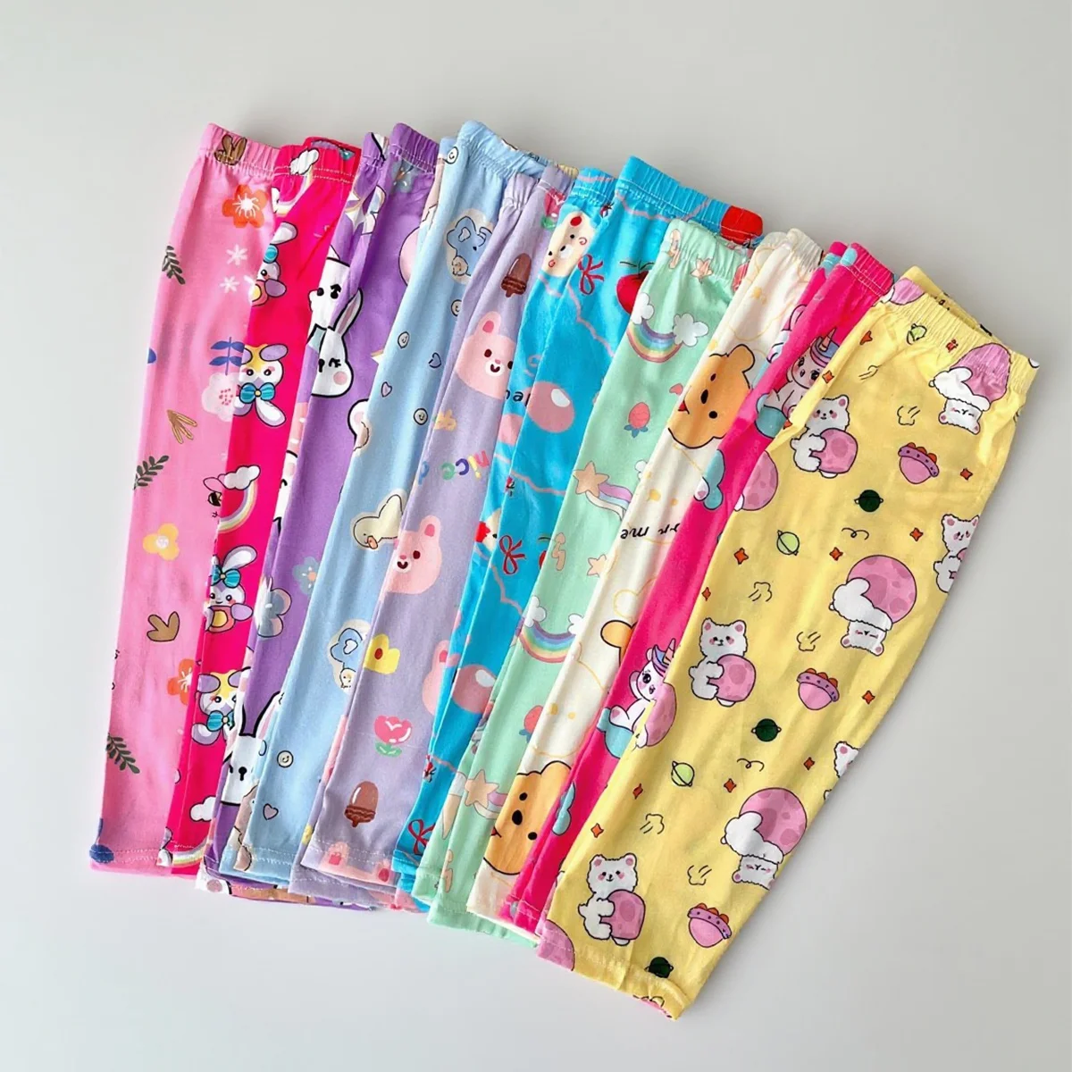 Random Pack of 5 Children's Thin Leggings for Spring, Summer, and Autumn, Casual and Comfortable Printed Pants