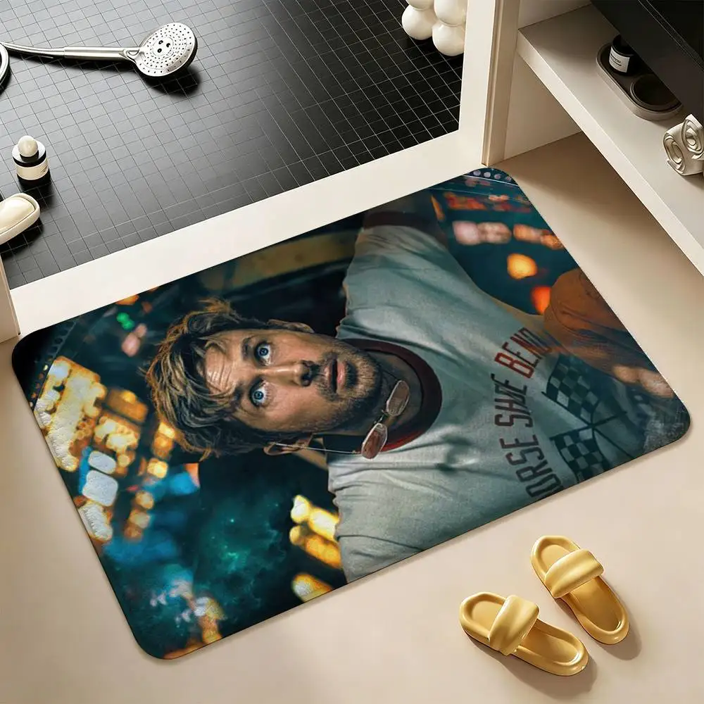 R-Ryland G-grace  Shower Room Small Carpet Floor Mat  Absorbent Foot Mat Decorative Mat Soft and Comfortable