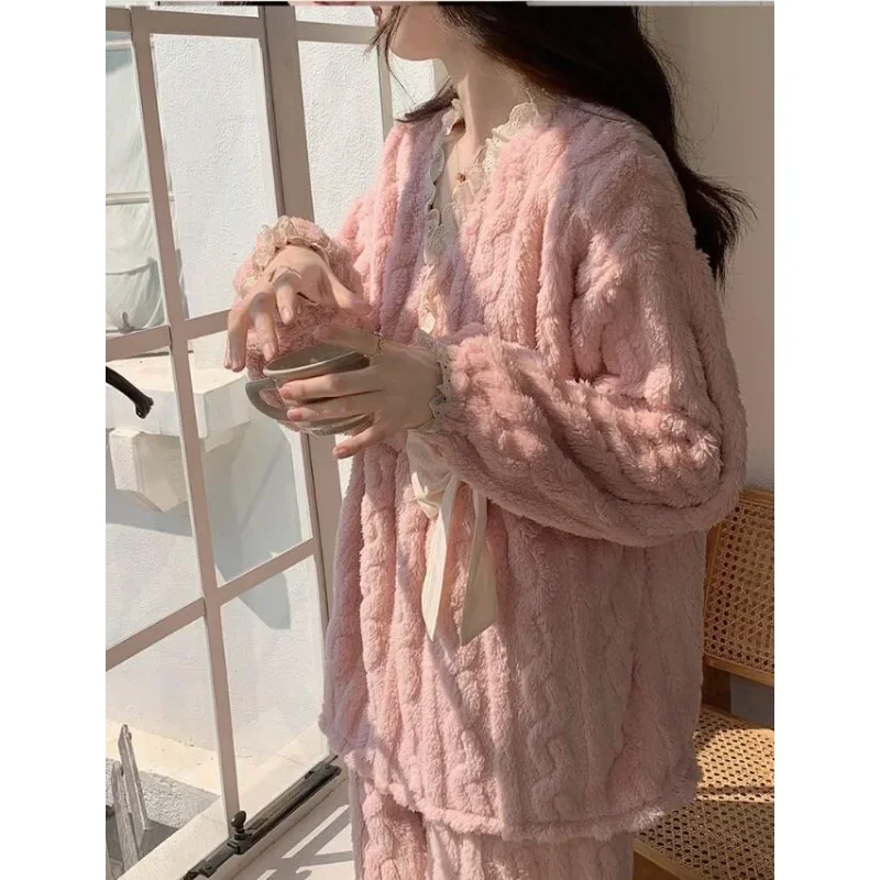 2024 New Autumn Winter Warm Lace Pajamas Ladies Coral Velvet Loungewear Sweet Bow Flannel Sleepwear V-neck Small Homewear Suit