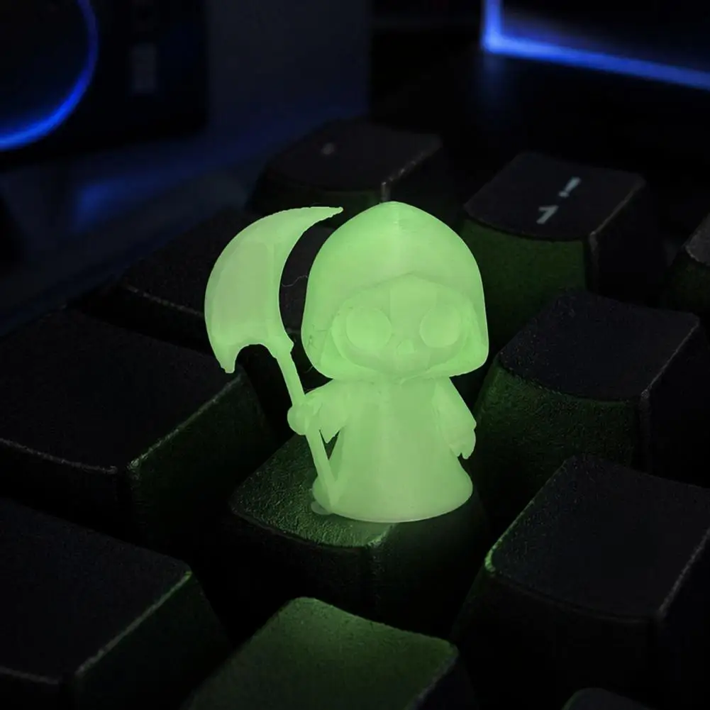 One-piece Molded Ornament 3d Printed Ghost Figurine Mini Halloween Reaper Statue Cute Desktop Ornament for Office Study Room