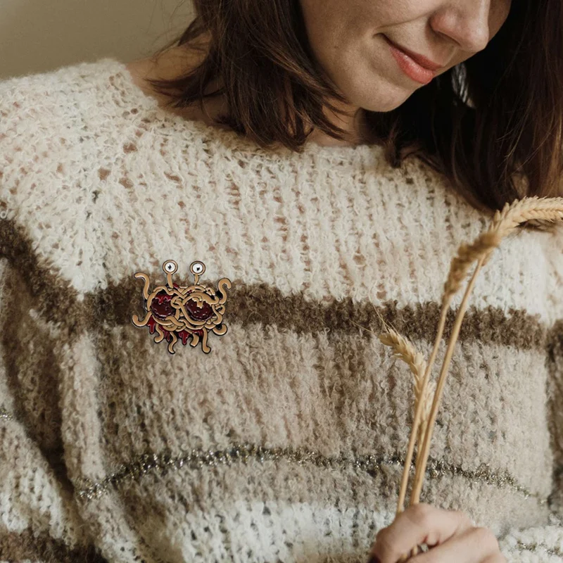 الوحش دبوس Fsm المينا دبوس رامين مضحك الذوق بروش الجينز الدنيم قميص معطف التلبيب دبوس شارة معدنية