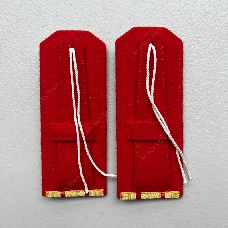 Das Typ 55 Epauletten-Epaulett im sowjetischen Stil Chinesische Volksbefreiung Bewaffnete Schultermarkierungstafel Marschallschuloffizier PAL