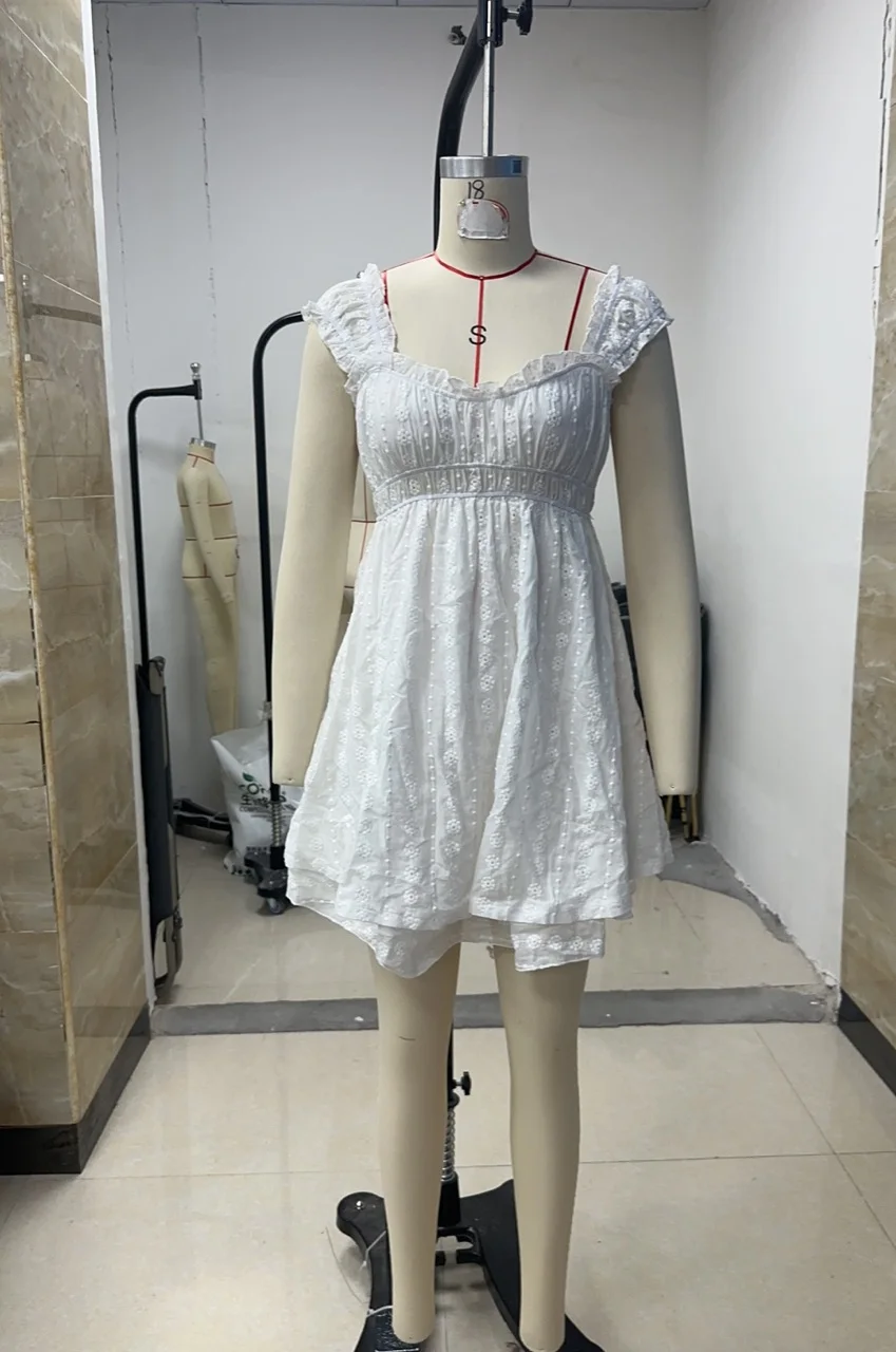 

Женское летнее мини-платье с рюшами и глубоким вырезом без рукавов с цветочной вышивкой, свободное платье трапециевидной формы для отпуска, пляжной вечеринки