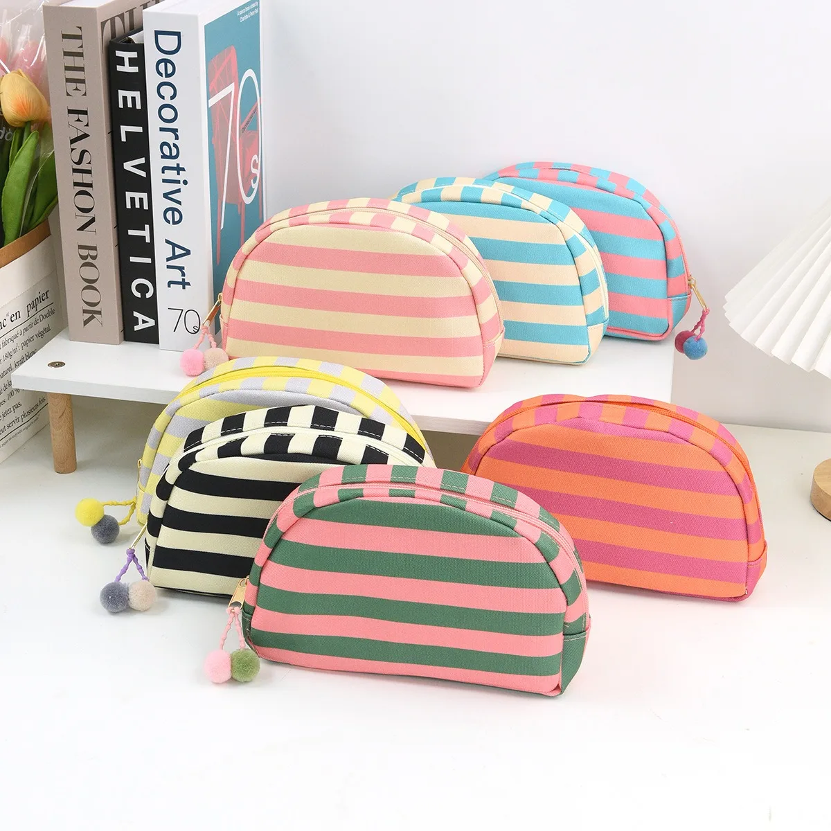 Gestreifte Aufbewahrungstasche Hochwertige Dopamin-Kosmetiktasche Reise-Outdoor Tragbare Aufbewahrungstasche