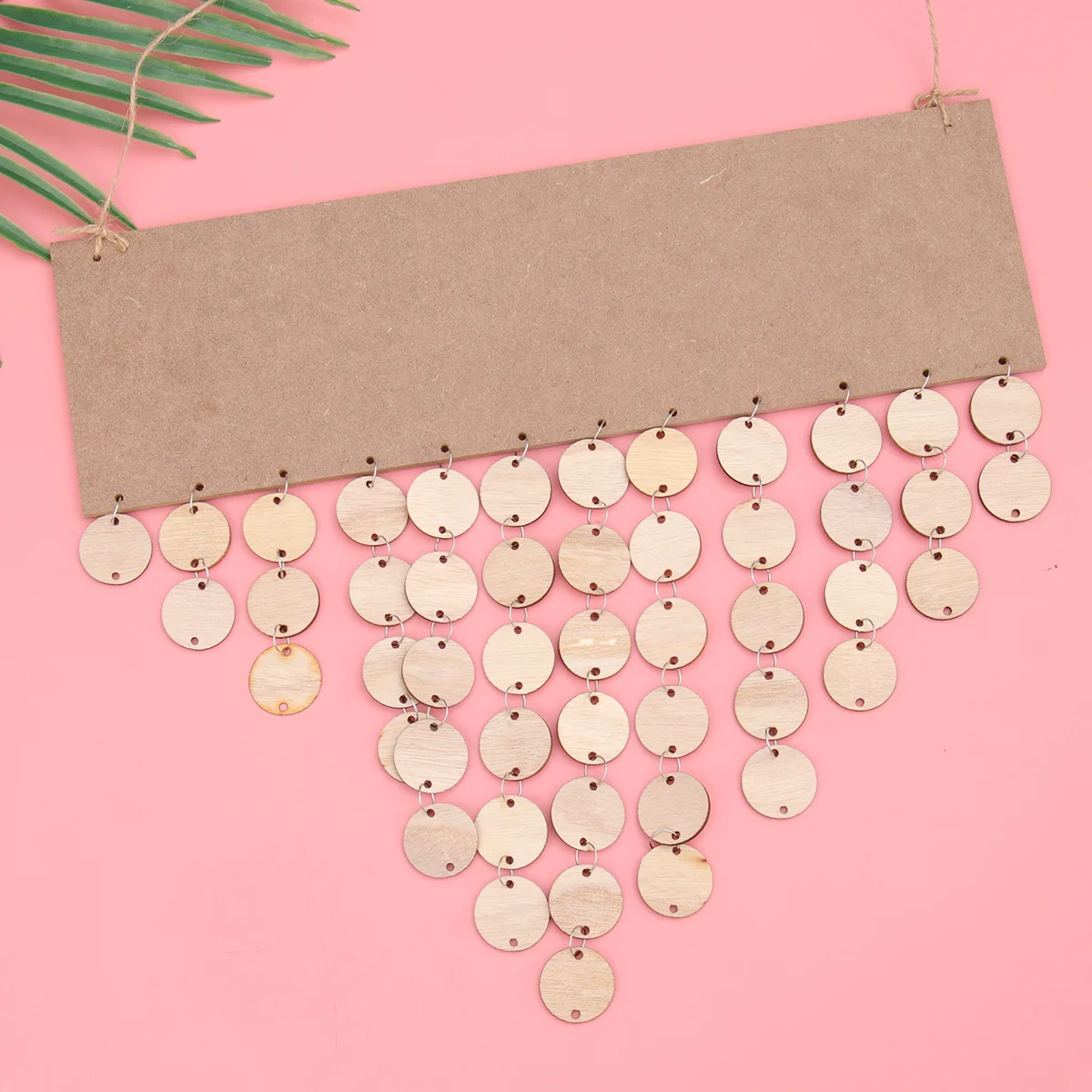 

Доска для семейных дней и юбилеев, деревянный календарь, красочная табличка, 1 табличка, 1 веревка, 50 круглых дисков, украшение для дома