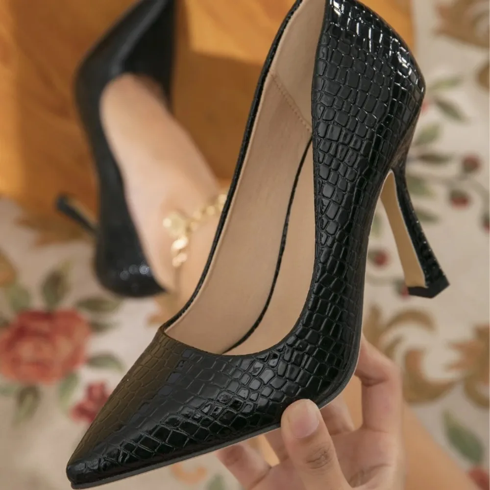 Black Women's Comfortable Large Size Slip-On Solid Stiletto Heels 8cm Thin Heels with Pointed Toe Plus Size Shallow Mouth Shoes