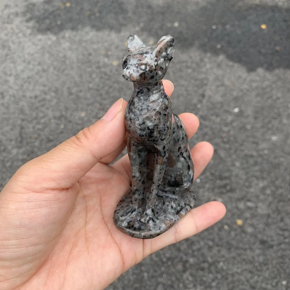 Custom-Handcrafted Natural Yooperlite Egyptian Cat Statue, 10cm - Gemstone UV Fluorescent Deity Figurine Tabletop Decor