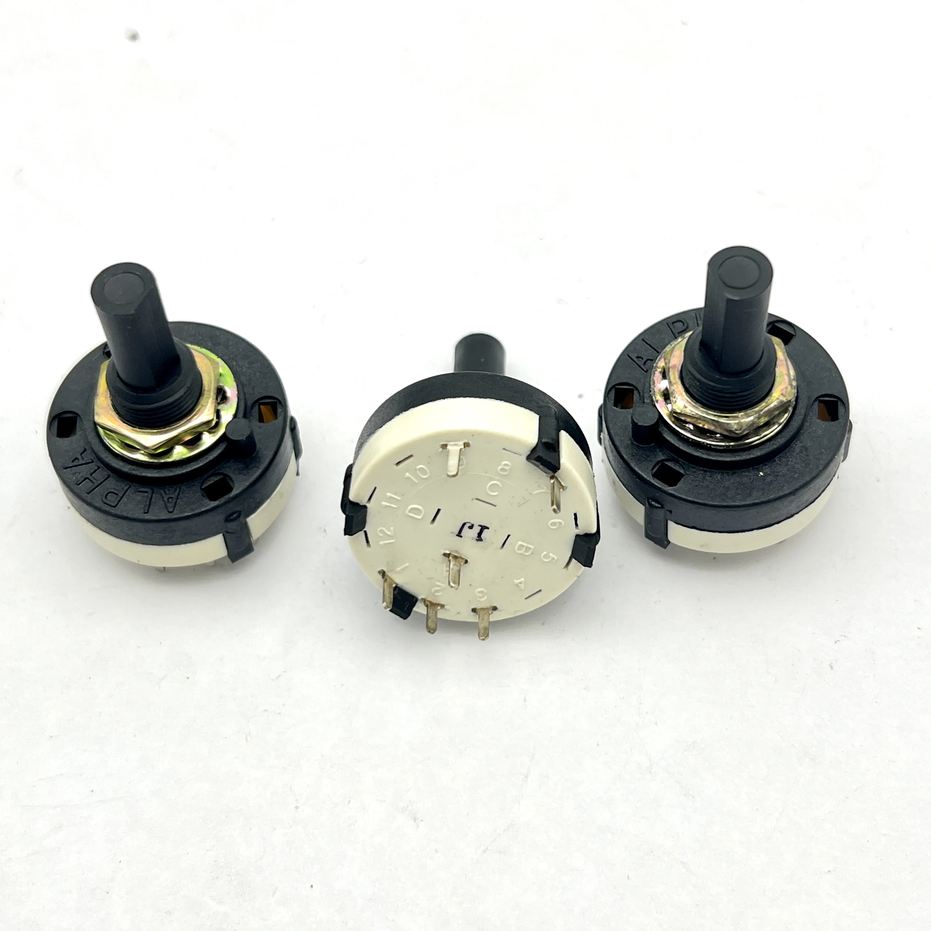 1 PCS Taiwan ALPHA Alpha Rotary Band Switch 1 knife 3 speed 20mm shaft