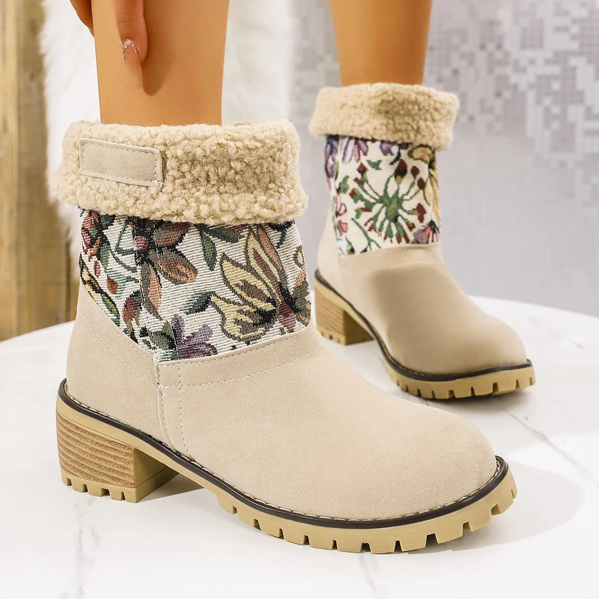 Winter Plush Warm Women Boots Anti Slip Cold Proof Thick Soled Short Boots Outdoor Versatile Trendy Women Shoes Botas De Mujer