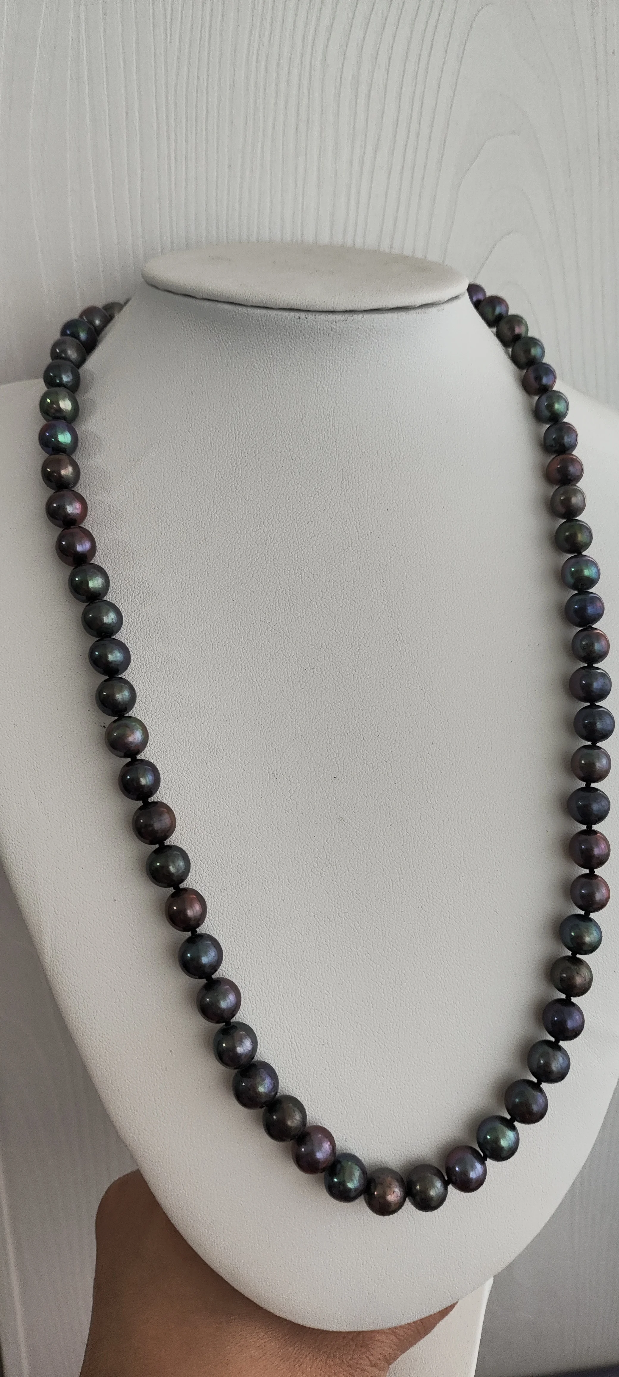 

24 inchBeautiful AAAA+ Luster 9-10MM Real Natural Tahitian Black Pearl Necklace 925 silver Clasp