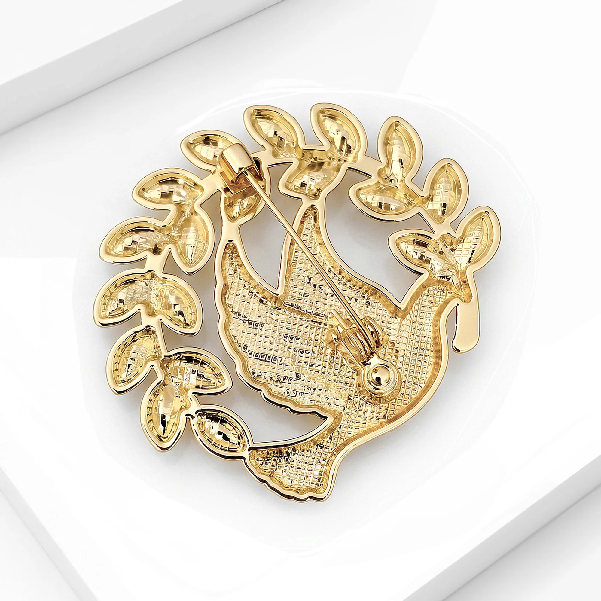 Classic Rhinestones Peace Doves Brooches for Women Unisex Wear Creativity Metals Animals Pins Badges Casual Party Banquets Frien view 5