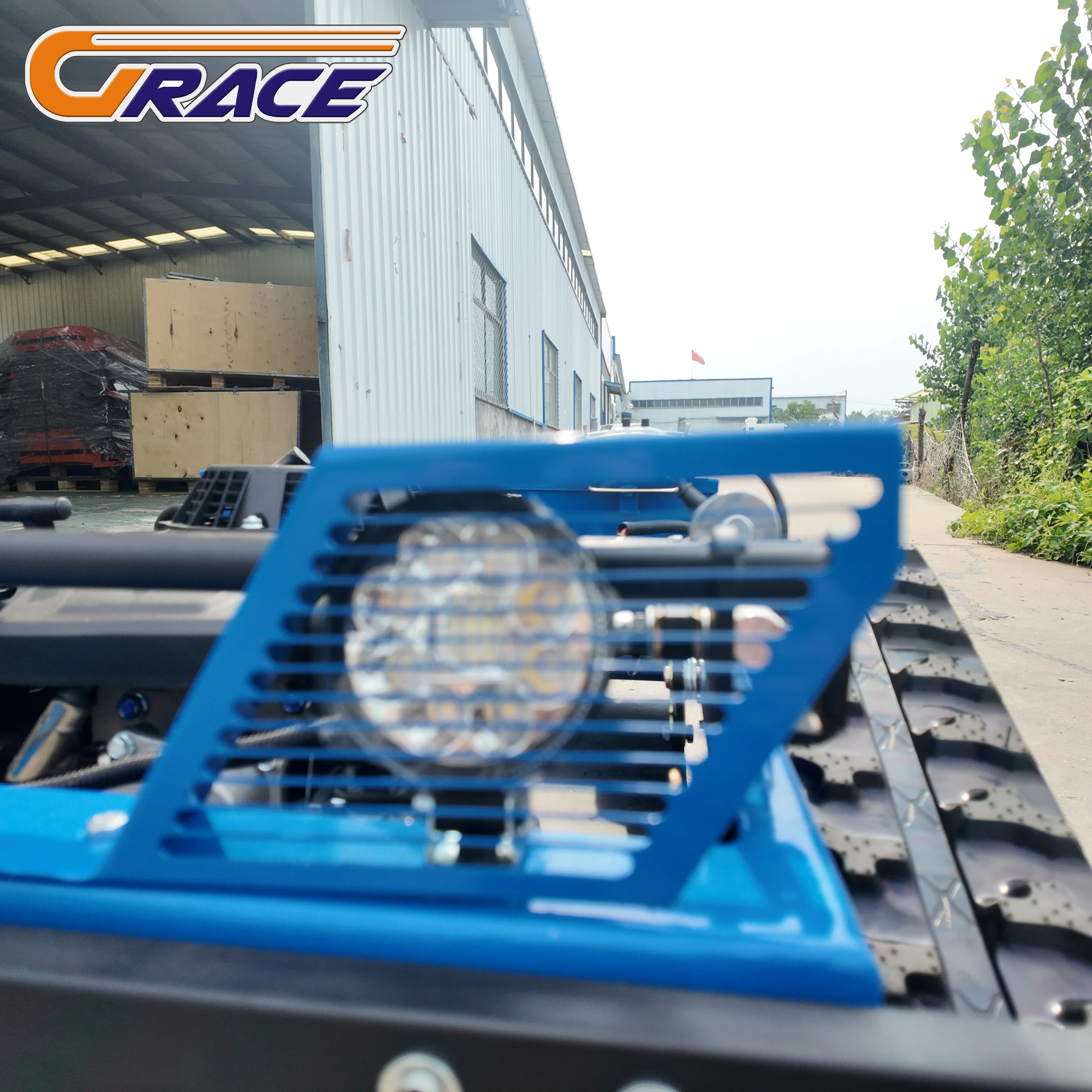 الجملة تصميم جديد الكهربائية التحكم عن بعد جزازة العشب المهنية الصف الزاحف جزازة العشب استخدام حديقة المنزل