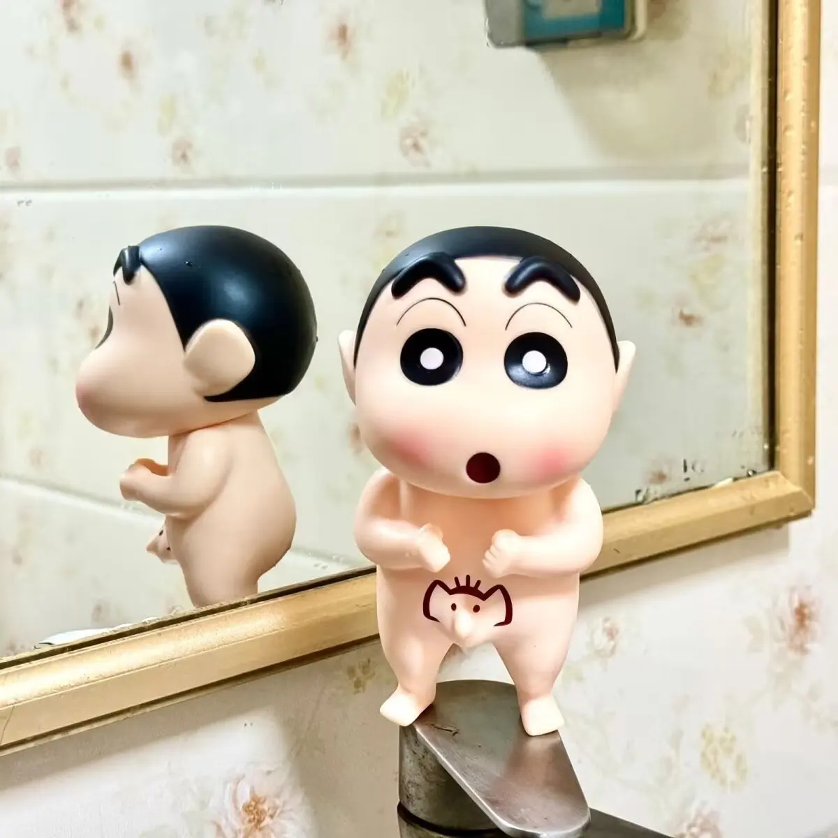 Bandai 12CM Crayon Shin-Chan Anime Figures Shin-Chan Nude Bathe Action Figurine PVC Model Desk Ornaments Collection Toys Gift