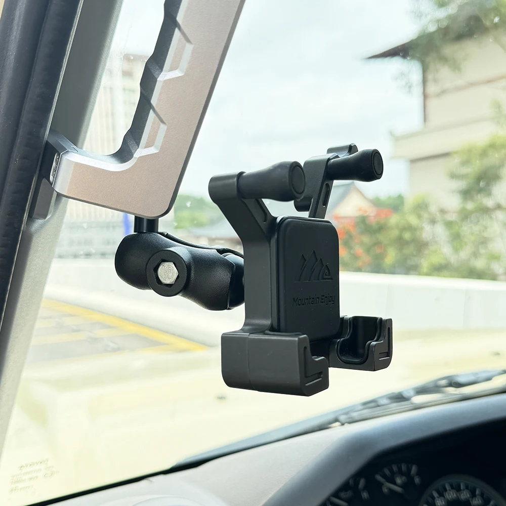 A Pillar Magnet Offroad Phone Holder for Toyota Land Cruiser 70 76 79 78 75 71 LC76 LC78 LC79 FJ76 FJ79 Accessories