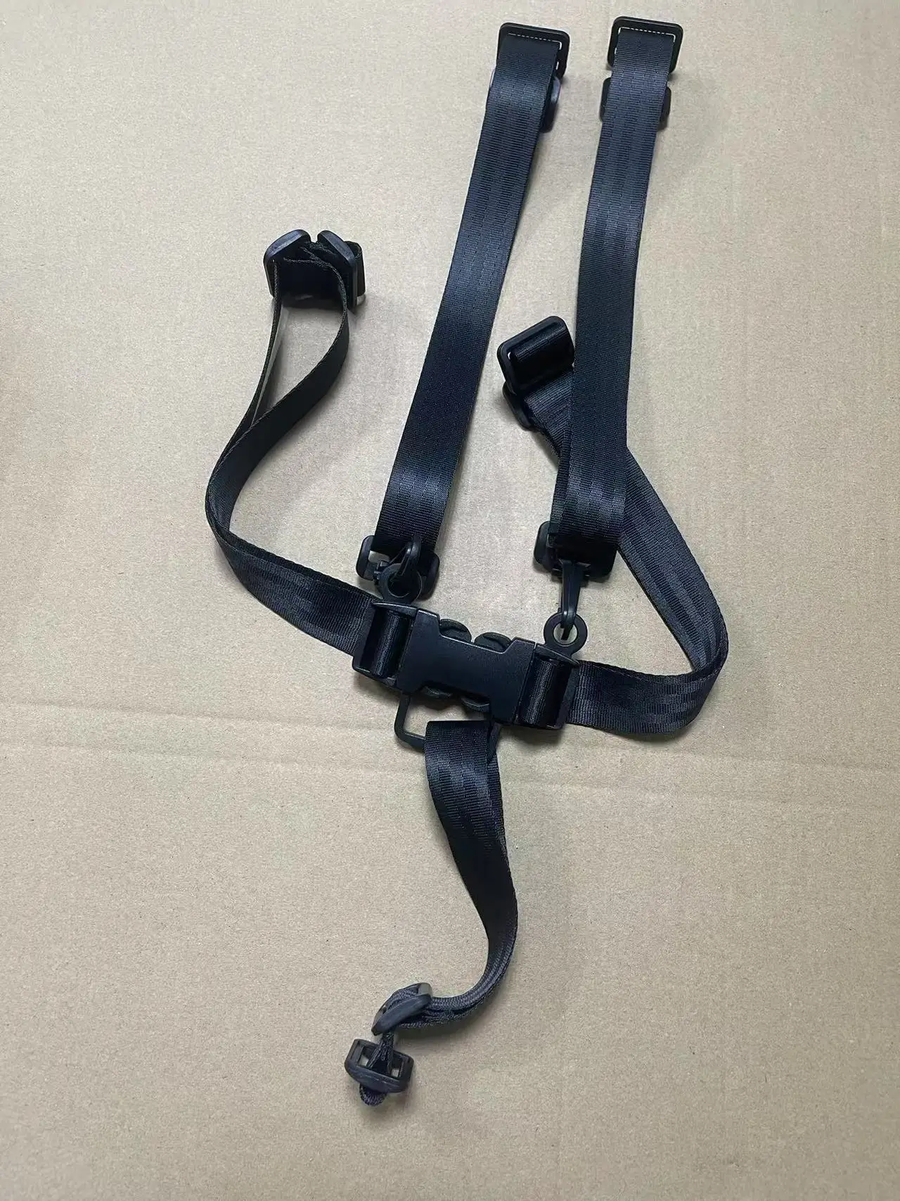 

The 5 point harness is suitable for most baby high chairs, strollers, car seats, replacement harness for folding baby seats, and