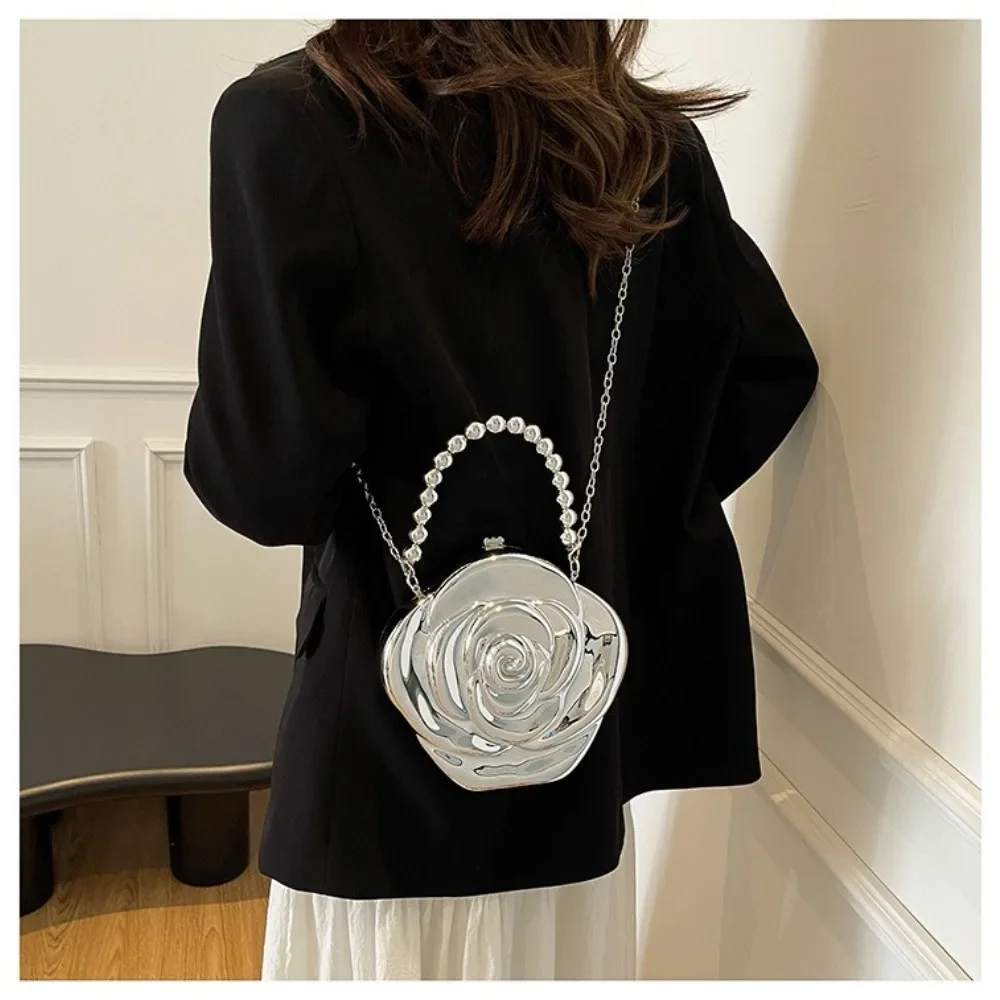 2025, neue Europa und die Vereinigten Staaten, Kette, Blumen, Damentasche, Nischen-Umhängetasche, Perlen-Handheld-Dinner-Damentasche